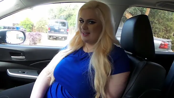 Christian milf Klaudia Kelly's POV butt ride in her car