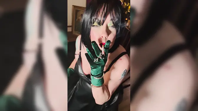 Chubby MILF Tina Snua smokes a cigar in leather gloves while giving sloppy blowjob