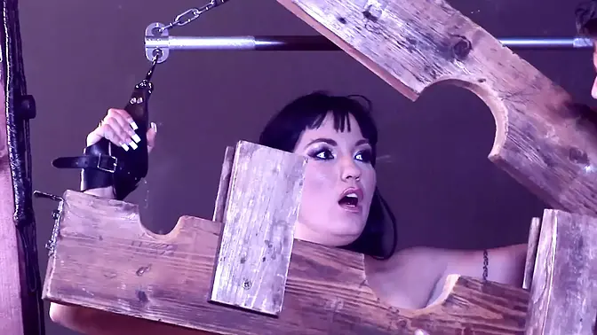 Crazy Janice King gets her punishment for being the craziest slave