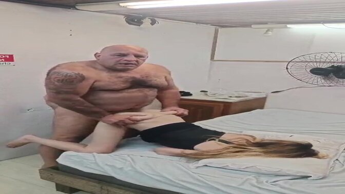 Curvy blonde amateur loves older man's fingers