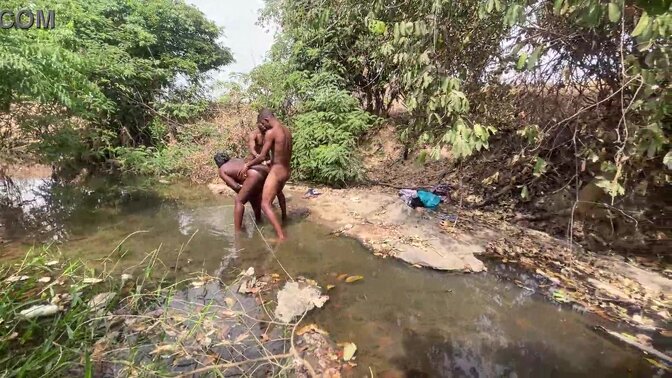 Curvy Brown skinned Ebony Ready to be devored at the Stream