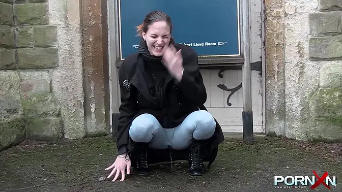 Curvy brunette pees in public, cute and panting