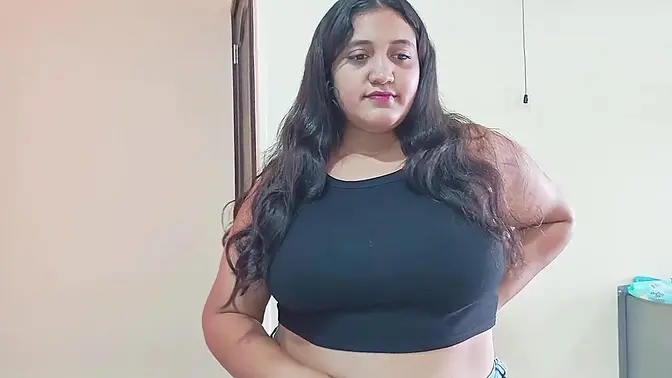 Curvy Colombian woman with big booty gets dumped then fucked by a stranger