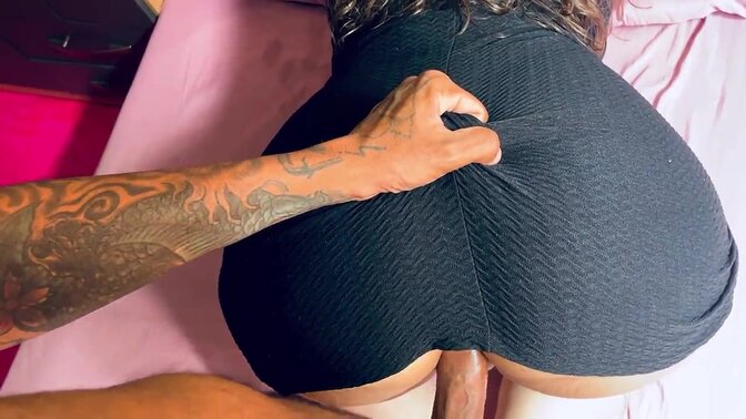 Curvy couple's homemade POV doggystyle sex