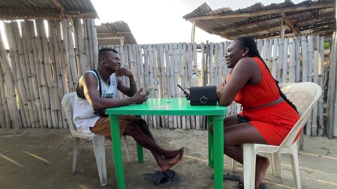 Curvy girlfriend cheats on boyfriend with a new man