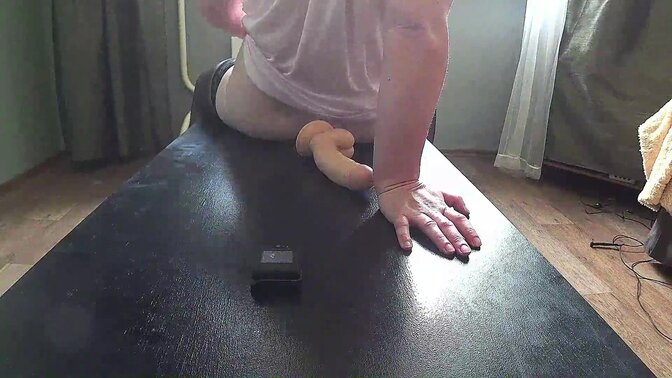 Curvy MILF enjoys solo playtime with big tits and booty