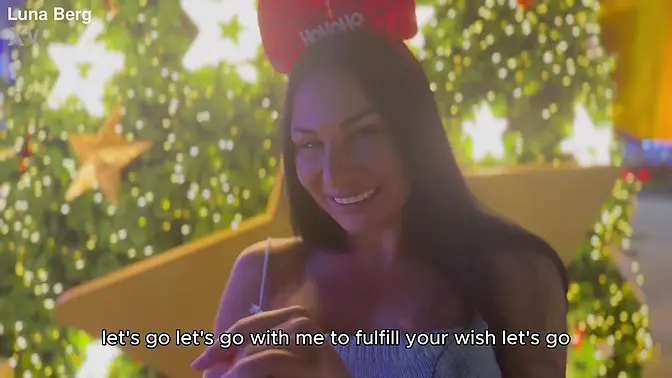 Curvy MILF gets big cock in POV Christmas roleplay