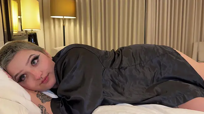 Curvy teen shares bed with hot stepsis on vacation