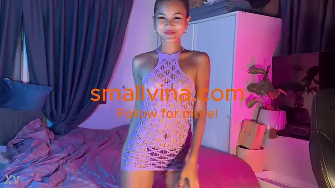 Cute 18yo Asian slut dances and shows off her wet ass