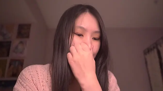 Cute Asian Girl Reads ASMR - Size Doesn't Matter