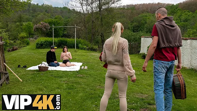 Czech babe Maya gets picked up and fucked outdoors