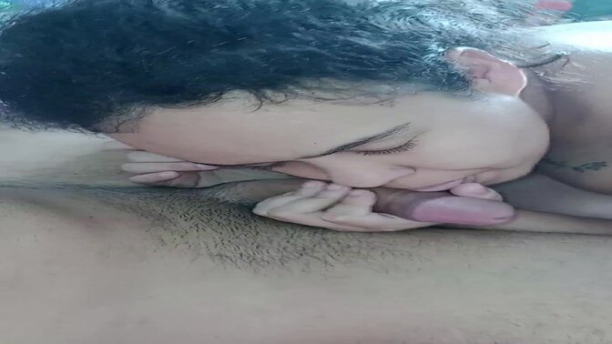 Delicious Latina gives a tasty blowjob and takes it in the pussy