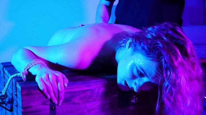 Dominant boyfriend covers girlfriend with hot wax in BDSM game