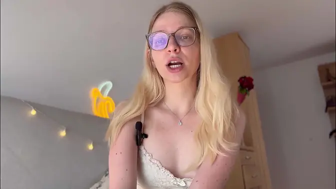 Dominate your partner with a POV femdom roleplay