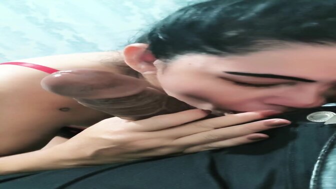 Double blowjob, I suck two dicks with pleasure and take cum in my mouth and on my face, swallowing every last drop of sperm from the black penis and the white penis, I like dirty dick.