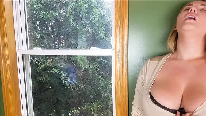 Early Morning Orgasm with Natural Tits