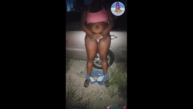 Ebony MILF Yuki-Senpai gets her pussy licked and smashed outside at night