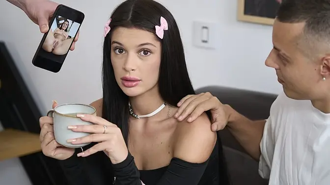 Everybody Loves Her Pussy - Beautiful Assandra Dewy takes two big cocks