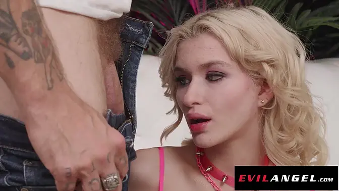 EvilAngel Emma Rossie loves being anally used