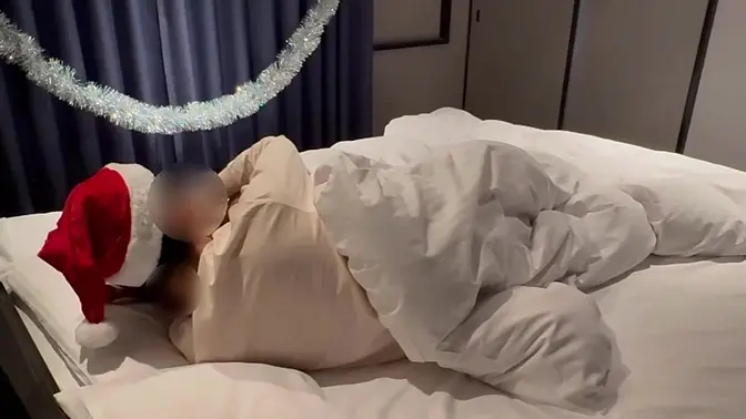 Fair-skinned amateur couple enjoys varied sex in private