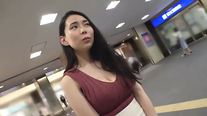 Fit M Cup wife threatens to self-suck big cock