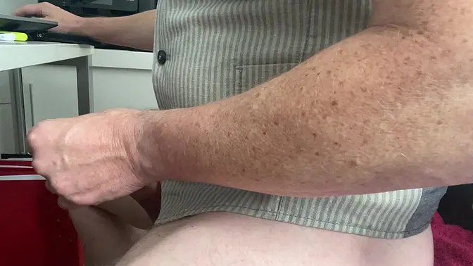 German amateur man edges and cums in solo session