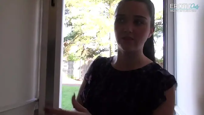 German Cam Girl Chanell Santos gets hard session with Antonio Black