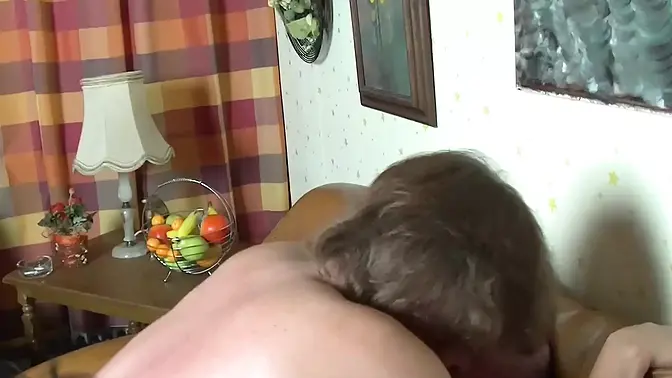 German granny threesome with doggystyle and deepthroat blowjob