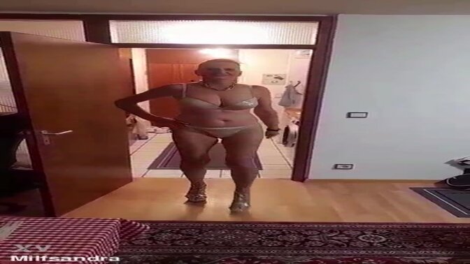 German MILF prostitute Sandra from Ludwigsburg - Summer '25