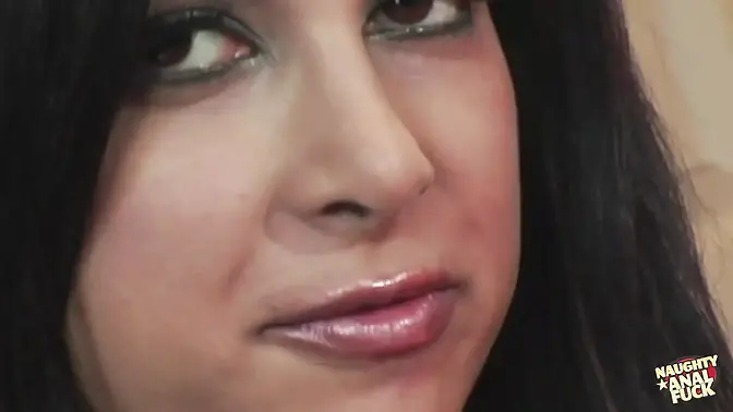 Gia Jordan eats pussy and takes big cock