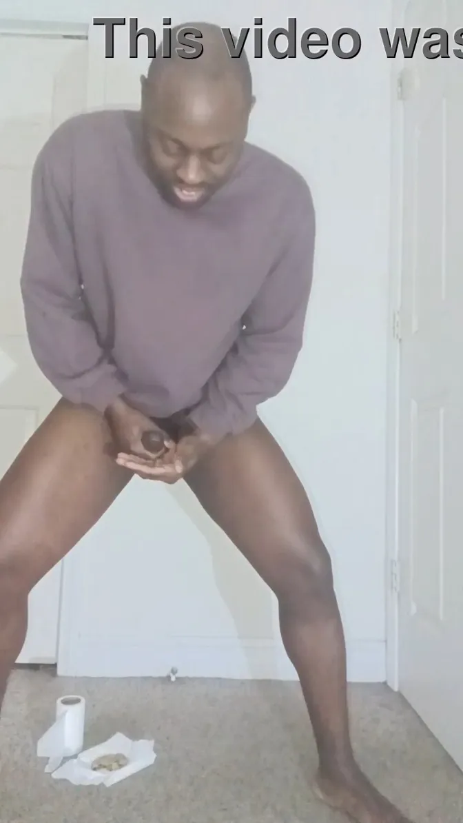 Girl eats snacks and plays with her ass for horny viewers