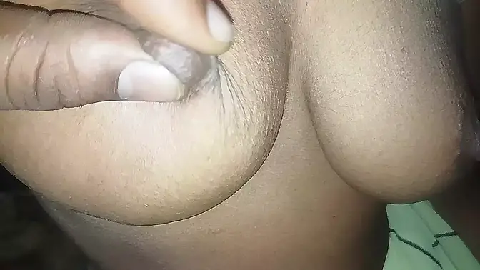 Girlfriend cums in mouth after deepthroat
