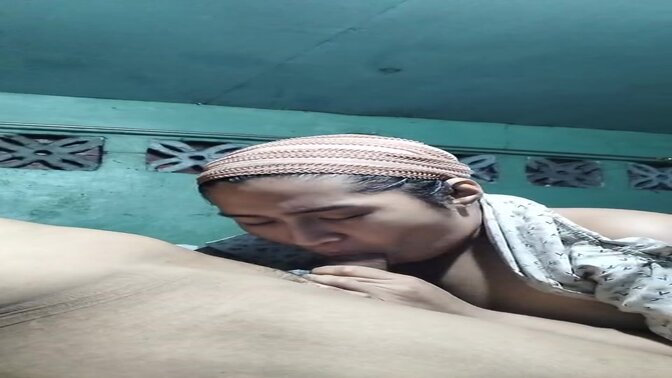 Girlfriend's dirty imagination leads to anal playtime