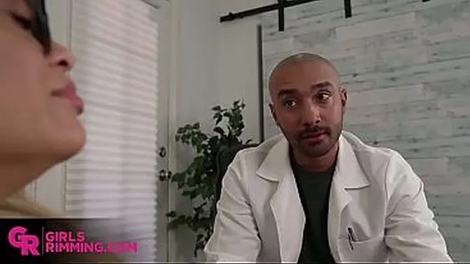 Girls Rimming - Special Treatment For Destiny Cruz