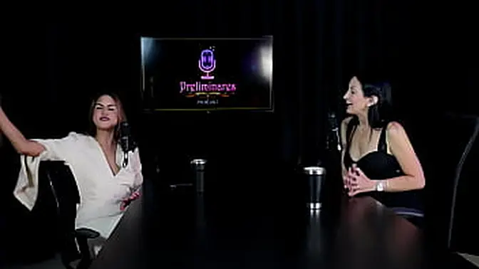 Gostosa Vitoria Vonteese's Lingerie-Clad Masturbation Session