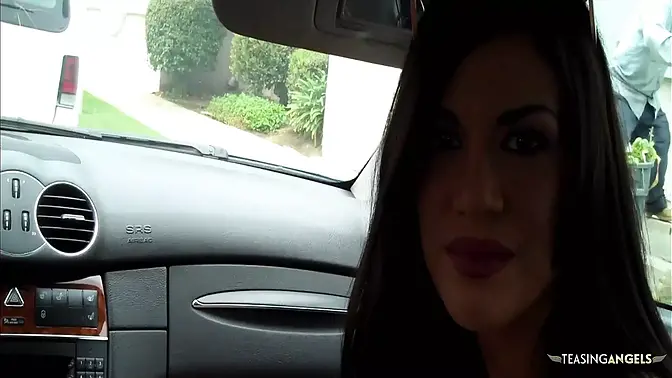 Guy picks up random girl, plows her hard at home