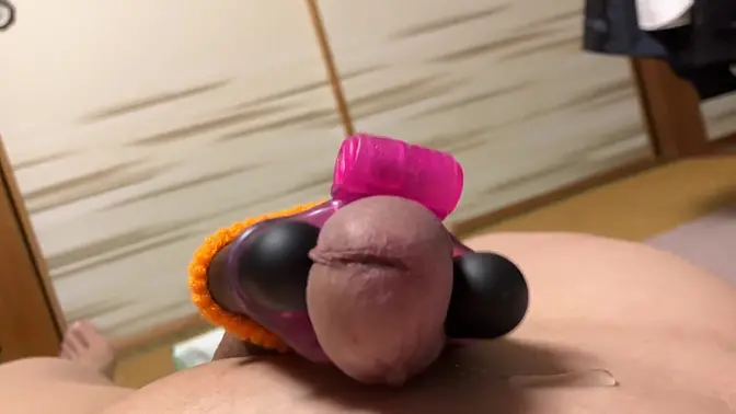 Guy's phone masturbation - tons of precum dripping, on the verge of explosion!