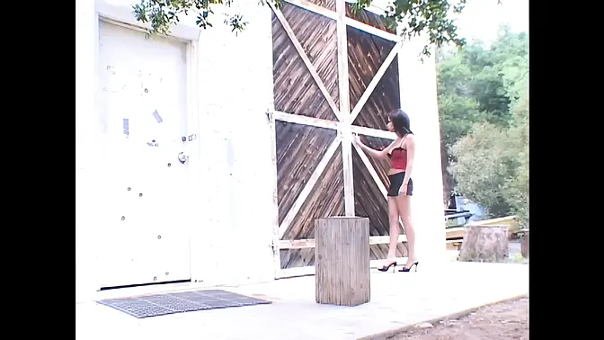 Hailey Paige's big dick outdoor fucking session