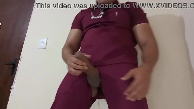 Hairy Brazilian bear YURI GAÚCHO wanks huge uncut cock to a massive cumshot