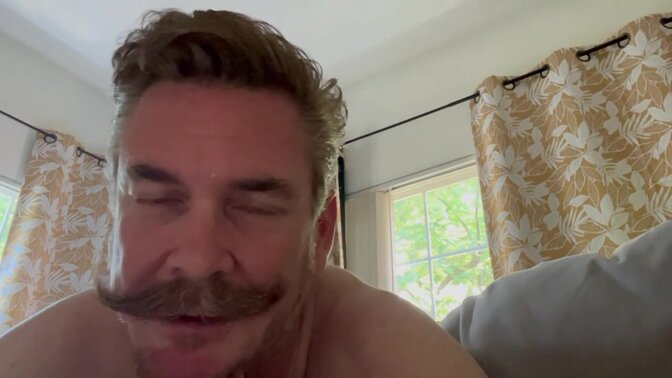 Happy Mothers I’d Love To Fuck Day: Dirty Talk For Mommy