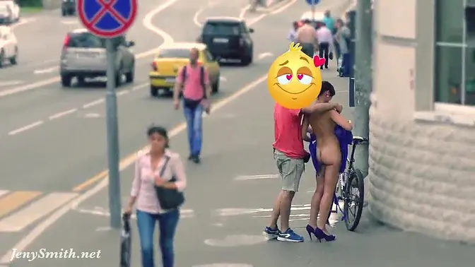 Hidden Cam Captures Jeny Getting Stripped in Public