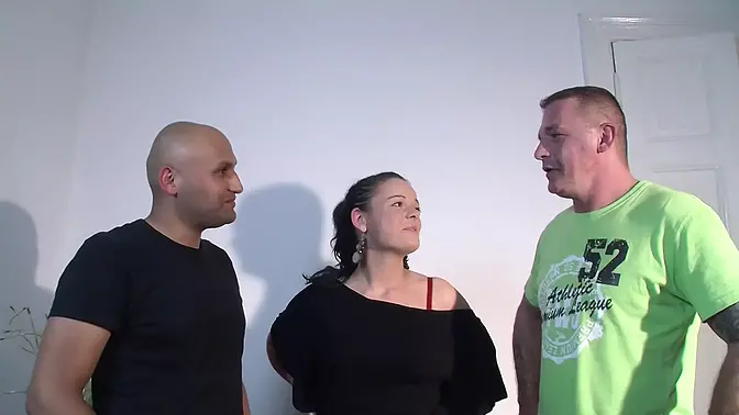 Horny wife wants to try threesome with hubby and stranger