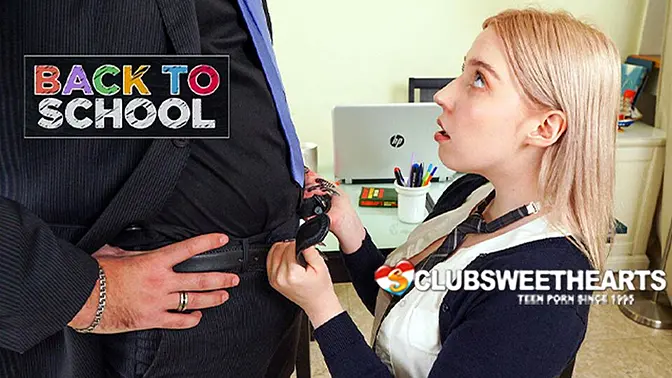 Hot 18 year old amateur gives best blowjob at school