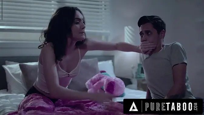 Hot babe cheats on her girlfriend in sneaky sex act