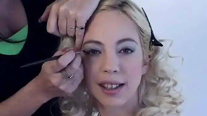 Hot blonde Sindy gets her makeup ruined with hot cum