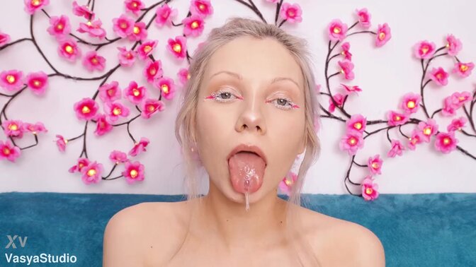 Hot blonde with tattoos gets creampied in doggystyle