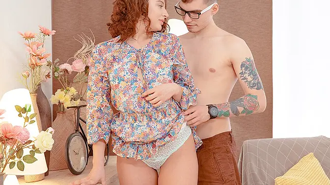 Hot brunette opens up for a doggy fuck