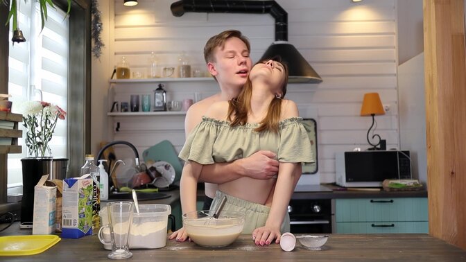 Hot chef gets a surprise POV fuck while cooking alone