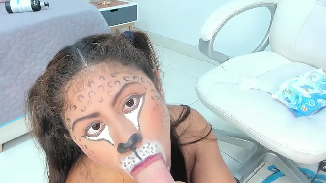 Hot Latina GF gives best amateur blowjob