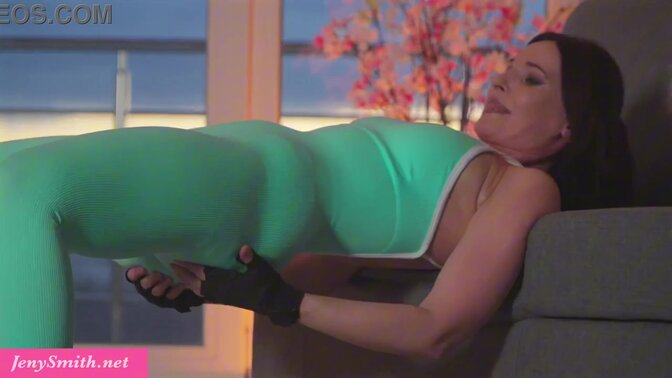 Hot MILF Jeny Smith works out in leggings and gets naked later